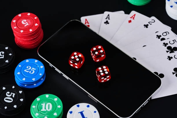 Slot game demo showing payout table and virtual credit balance